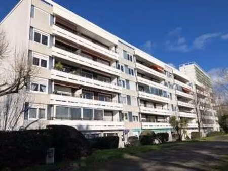 location appartement 3 pièces à nantes (44000) : à louer 3 pièces / 68m² nantes