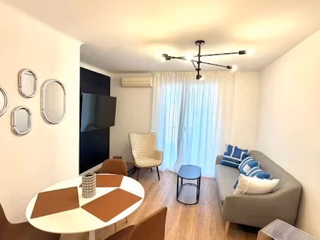 location appartement 4 pièces 6800 m² à montpellier (34000), 500 €