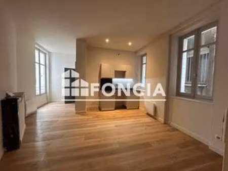 location appartement 2 pièces à nantes (44000) : à louer 2 pièces / 42m² nantes