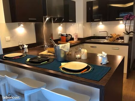aix-en-provence-studio meublé 30 m2 refait à neuf, balcon vue sainte-victoire, allées prov