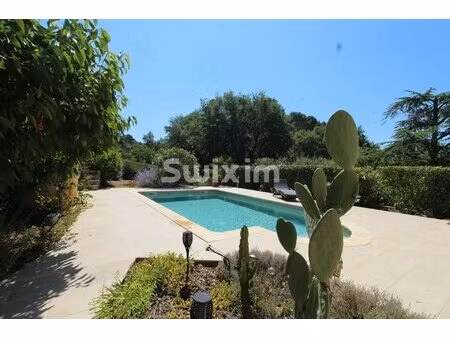 magnifique villa dominante