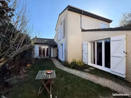 maison 6 pièces 153 m²