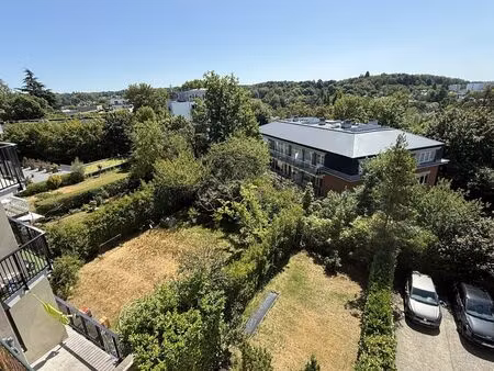 appartement à louer avec terrasse et 2 chambres , uccle (vbe52484)