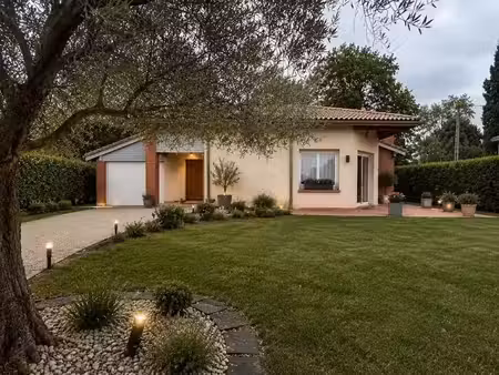 location meublée maison 4 pièces 161.68 m² à l'union (31240), 2 000 €
