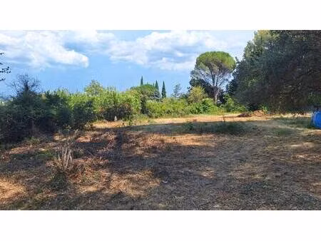 terrain constructible viabilisé à vendre
