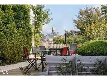 une villa et des vignes tours