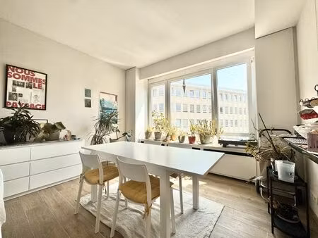 appartement à louer à place eugène flagey 21 ixelles (vbe52806)