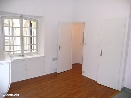 studio calme rue sainte catherine