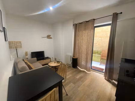 t1 bis meublé - gambetta avec cour privative