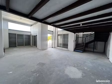 commerce 69 m²