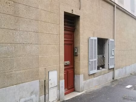 local commercial 52 m² aix-en-provence