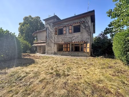 maison 7 pièces - 210 m²