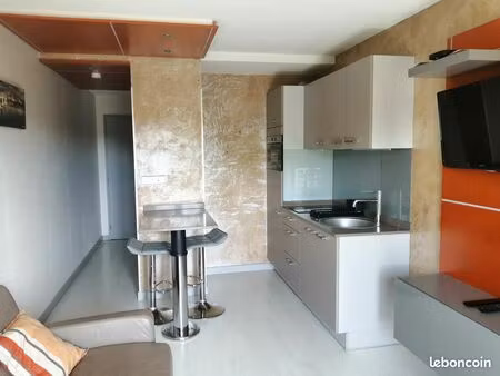 location studio meuble climatise 610