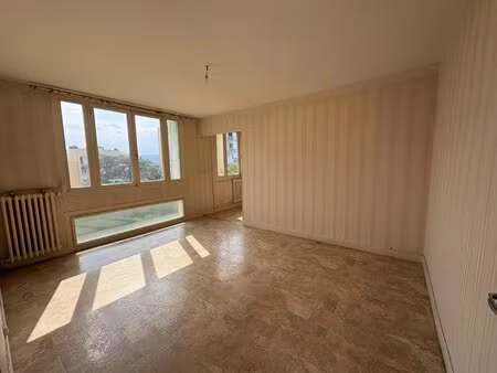 appartement t3 secteur bergson avec garage