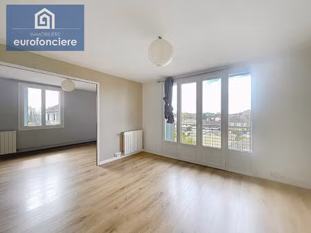 appartement ste savine 3 pièce(s)