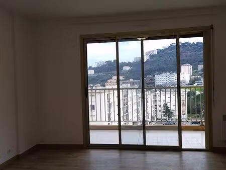bastia fango - location d’un logement type f1, 33 m2