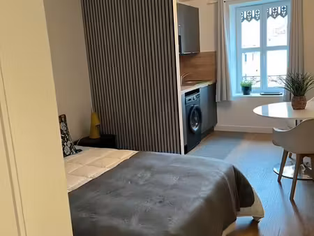 studio rénové villeurbanne gratte ciel