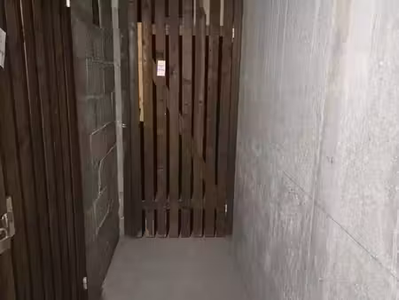 location cave 7.9m²
