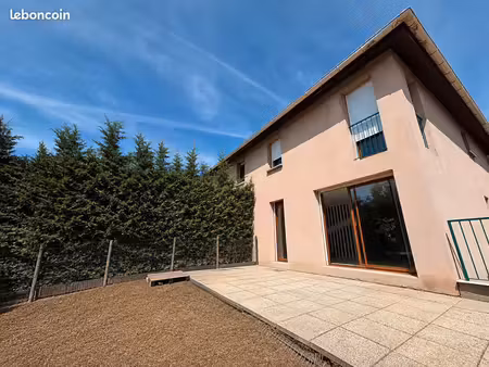pavillon 4 pièces 87 m²
