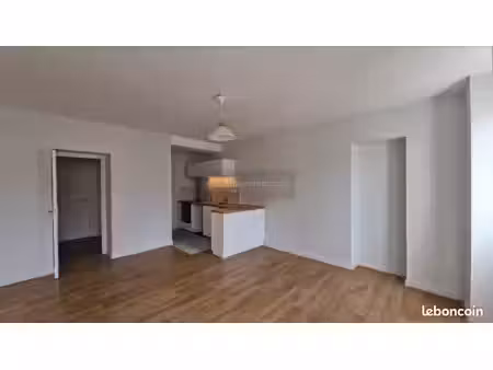 appartement 5 pièces 66 m²