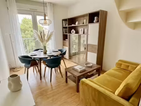 bordeaux nansouty - t2 en duplex avec parking