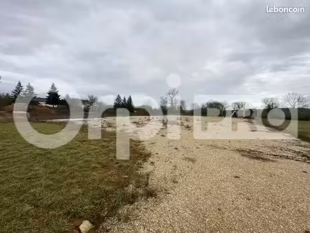 terrain 42 300 m² caylus