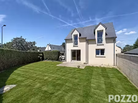 à vendre - maison dans le bourg de bréhal avec vie de plain-pied !