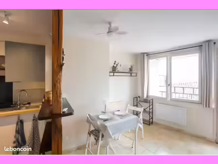location étudiante en centre-ville avec balcon