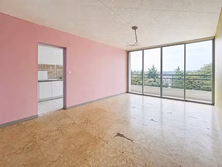 à vendre t4 à rénover à mérignac capeyron investissement ou futur cocon familial