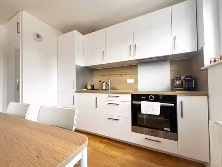 f2 rénové de 40m2 + terrasse + jardin + garage