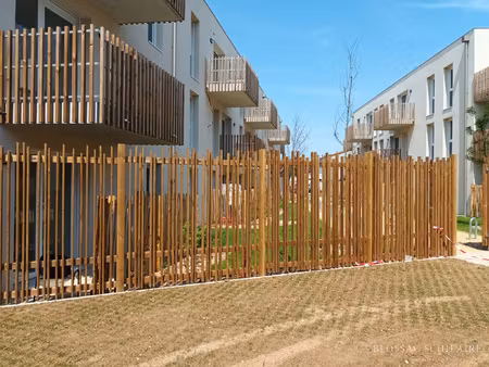 poitiers est t3 de 56.35 m2 avec balcon et place de parking