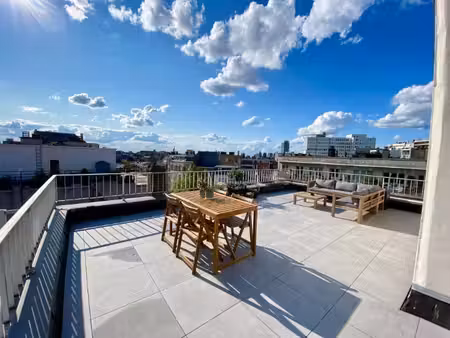 penthouse meublé avec 78 m2 de terrasse au châtelain