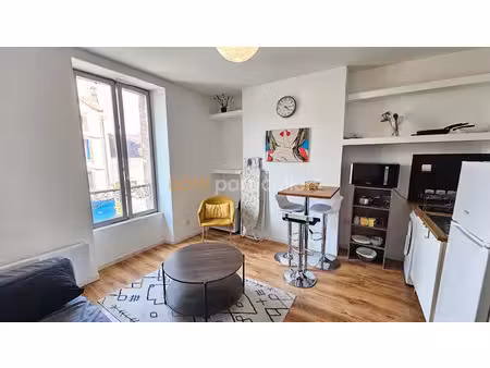 location meublée appartement 2 pièces 26 m² à sens (89100), 550 €