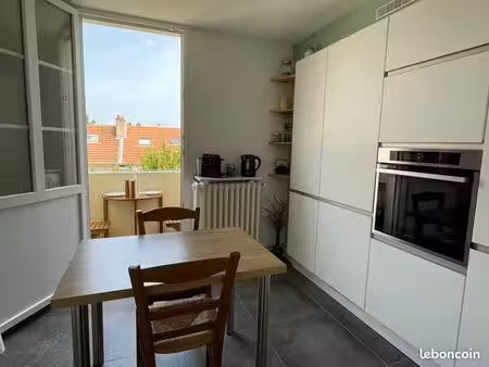 appartement 4 pièces 81 m²
