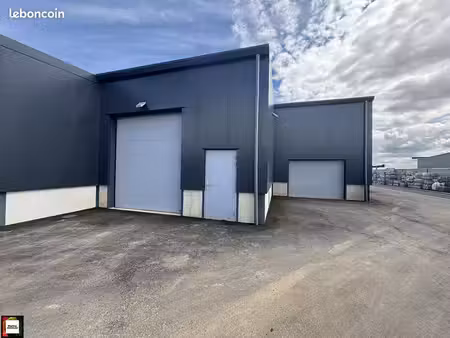 entrepôt 105 m² lexy