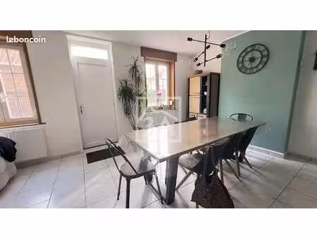 maison 9 pièces 105 m²
