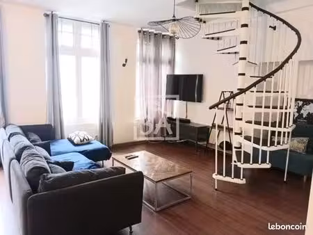 immeuble 8 pièces 154 m²
