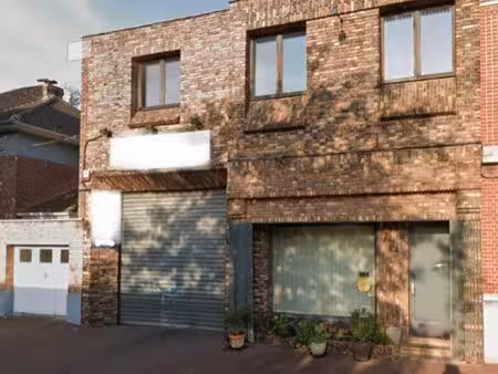 local commercial avec bureau ou show-room