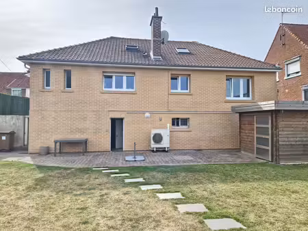 une maison individuelle sur sous-sol de 97 m²