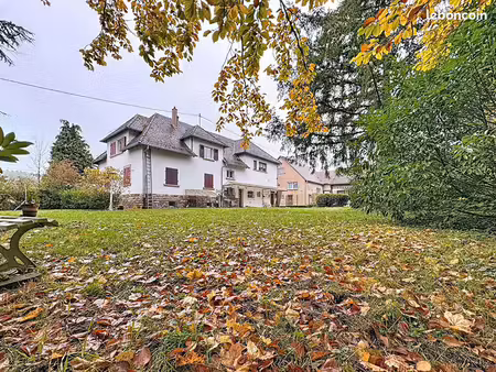 maison 8 pièces 202 m²