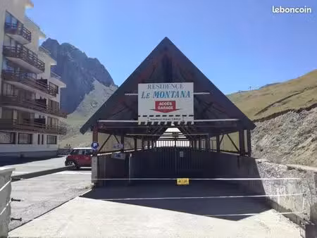 parking couvert montana