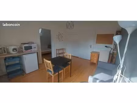chambre meublée pour étudiant / étudiante