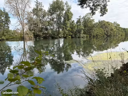 terrain de loisirs au bord du loir – un petit coin de paradis à la chartre-sur-le-loir