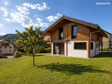 maison 6 pièces 115 m²