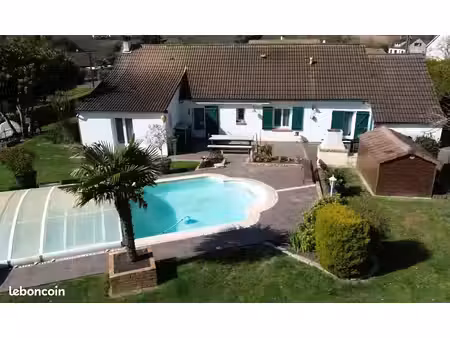prix en baisse - maison rénovée avec piscine, fibre et cadre de vie paisible