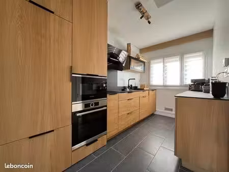 maison de 68 m2 et garage et jardin