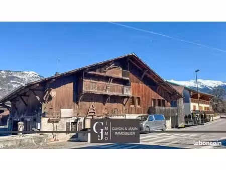 ferme 3 pièces 252 m²