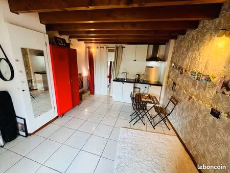 petit appartement centre yenne