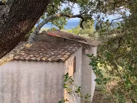 terrain 1ha 62 et maisonnette vaugines