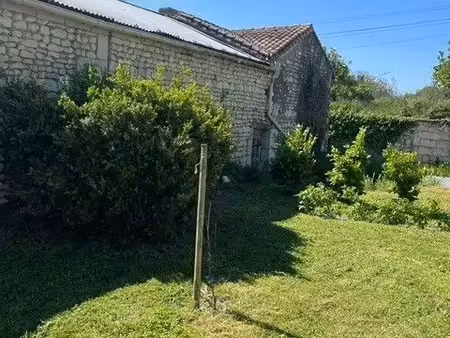 ferme à restaurer 1000m² aux trois moutiers